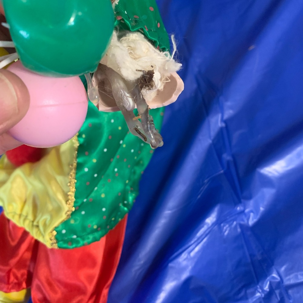 3 porcelain posable clowns - Picture 5 of 5
